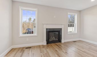 293 Queen St, Boscawen, NH 03303