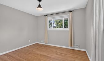 10228 HATHERLEIGH Dr, Bethesda, MD 20814