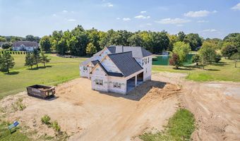 4823 Thompson Heights Dr, Adrian, MI 49221