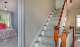 204 Spring St, Newport, RI 02840