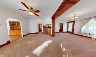 134 E Main St, Agency, IA 52530