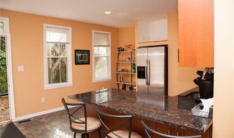 2701 Mission St 1, Airville, PA 15203