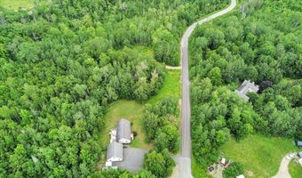 21 Bowling Green Ln, Belfast, ME 04915