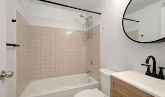 4 ROOSEVELT Dr, Annapolis, MD 21401