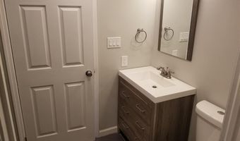 161 E Wyoming Ave, Absecon, NJ 08201