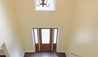 92 Trout Dr, Middletown, RI 02842