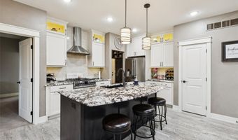 1237 Eagle Creek Blvd SW, Altoona, IA 50009