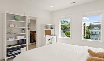 6213 DAHLONEGA Rd, Bethesda, MD 20816