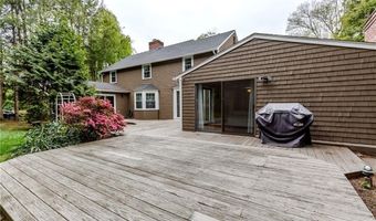 7 White Birch Rd, Cranston, RI 02920