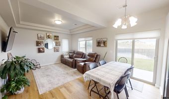 6015 Overlook Way, Mills, WY 82604