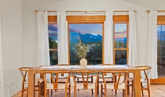206 Hondo Seco Rd, Arroyo Seco, NM 87514