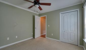 831 Vandenburg Dr, Boiling Springs, SC 29316