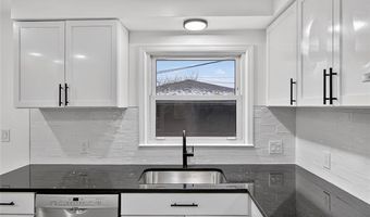 8664 Louise Ave, Allen Park, MI 48101