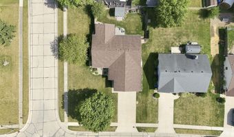 1004 Elm St, Auburn, IN 46706