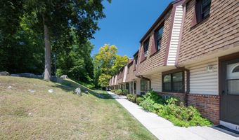 116 Homestead Ln 116, Brookfield, CT 06804