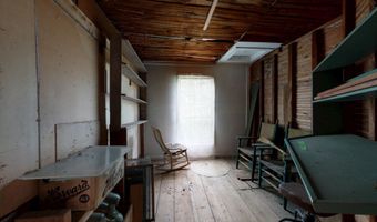 10 Picnic Hill Rd, Albany Twp., ME 04217