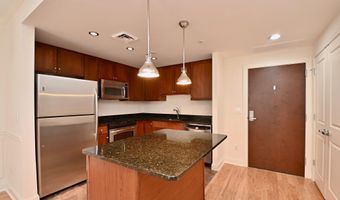 1020 N HIGHLAND St 807, Arlington, VA 22201