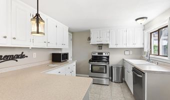 20 Webster St, Allenstown, NH 03275