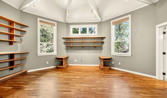 774 Lisa Ln, Ashland, OR 97520