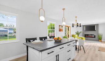 205 Linkensmith Dr, Anna, OH 45302