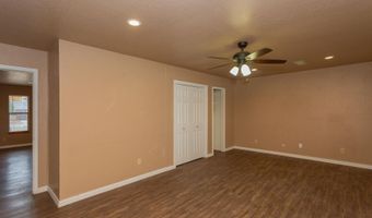 2105 W Briscoe Ave, Artesia, NM 88210