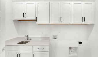 5062 Foxley Park Ln, Avon, IN 46123