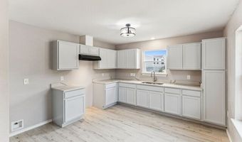 112 Spring Vly, Adkins, TX 78101