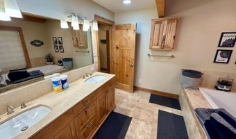 1428 Meadow Dr, Arnold, CA 95223