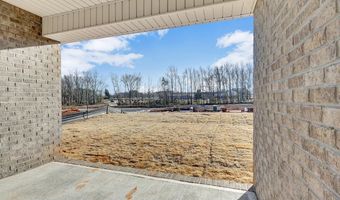 636 Lombard Dr, Boiling Springs, SC 29316