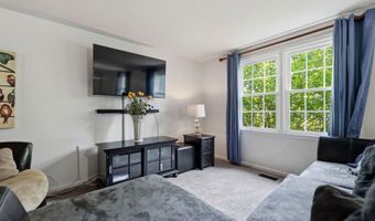 5141 BRADFIELD Dr, Annandale, VA 22003