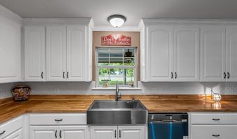 1445 Linton Rd, Benton, LA 71006