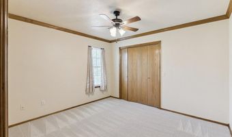 506 Fieldcrest Dr, Chickasha, OK 73018