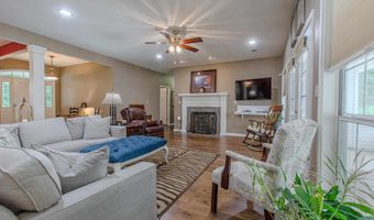 8900 Hinkson Rd, Benton, AR 72019