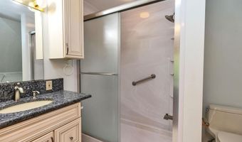 8 Longview Dr, Bow, NH 03304