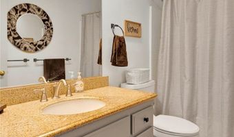 19581 Powhatan Rd, Apple Valley, CA 92308