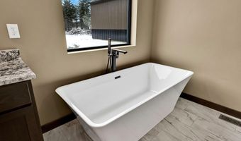 969 Flying Geese Way, Blanchard, ID 83804