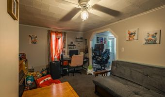 22-24 Hewitt St, Amsterdam, NY 12010