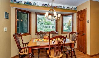 2133 Polk Dr, Ames, IA 50010