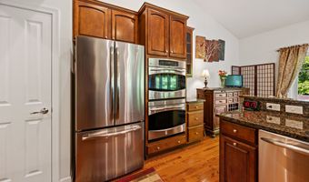 115 Thorn Hollow Rd, Cheshire, CT 06410