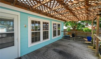 1044 S Houston St, Aransas Pass, TX 78336