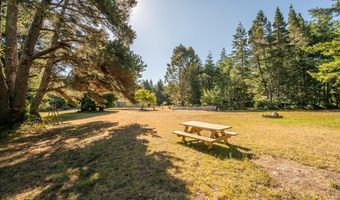 56060 WHEELER Rd, Bandon, OR 97411