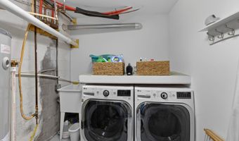 7087 DICK WOODS Rd, Afton, VA 22920