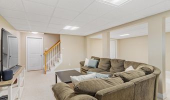 149 Long Hill Rd, Bolton, MA 01740