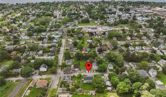 92 Dewolf Ave, Bristol, RI 02809