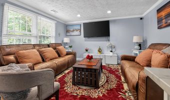 8307 PONDSIDE Ter, Alexandria, VA 22309