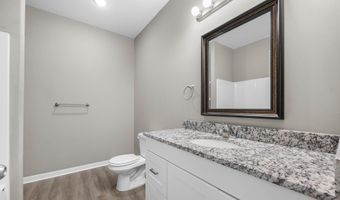 5283 N Toben Ct, Bel Aire, KS 67226