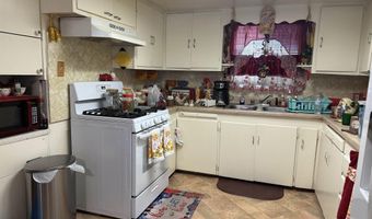 202 204 Peachtree St, Carlsbad, NM 88220