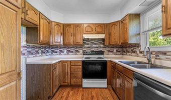 2831 Corral Estates Dr, Arnold, MO 63010