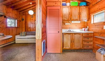 15 George W Finnerty Rd, Barrington, RI 02806