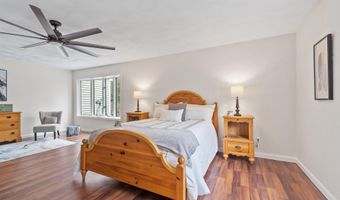 17 Stone Pound Ln, Atkinson, NH 03811